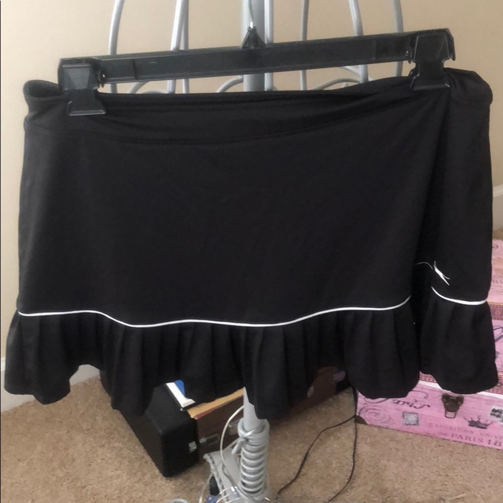 Black tennis skirt